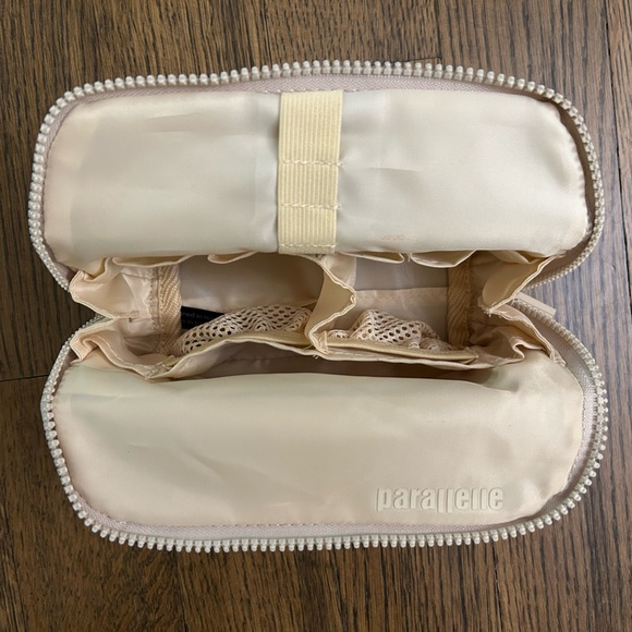 Parallelle Small Cosmetic Bag, Bisque - Picture 4 of 6